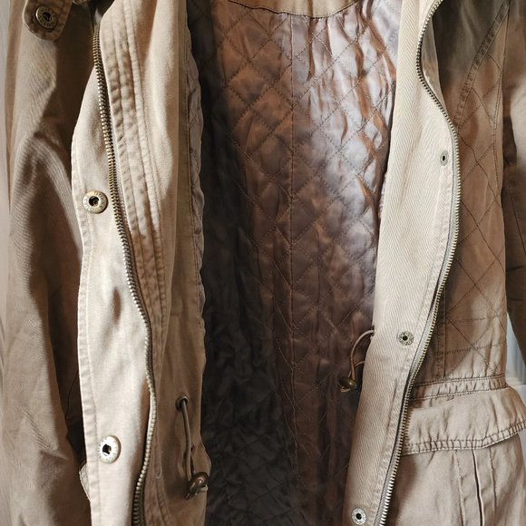 Guess Women's M Tan Quilted Faux Fur Trim Hooded Zip Up Canvas Cargo Jacket - Picture 4 of 8